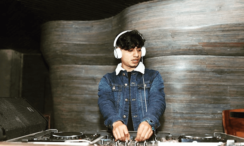 DJ Vniks